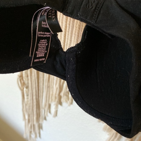 Victoria's Secret Black Bra with Molded Cups and Adjustable Straps - Picture 5 of 5